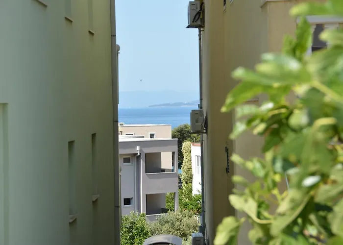 Kami Apartman Promajna